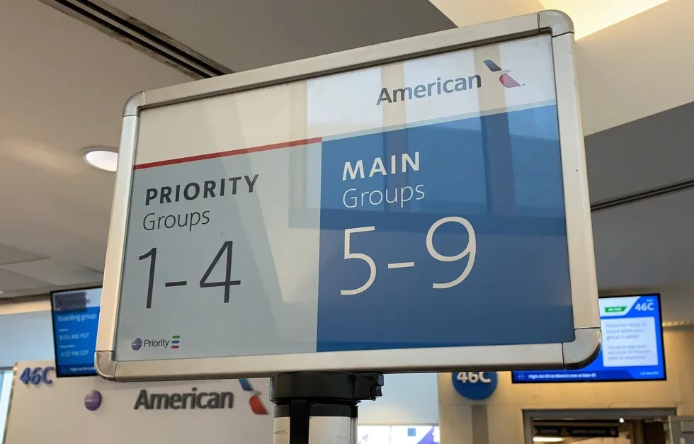 boarding group number sign, American Airlines