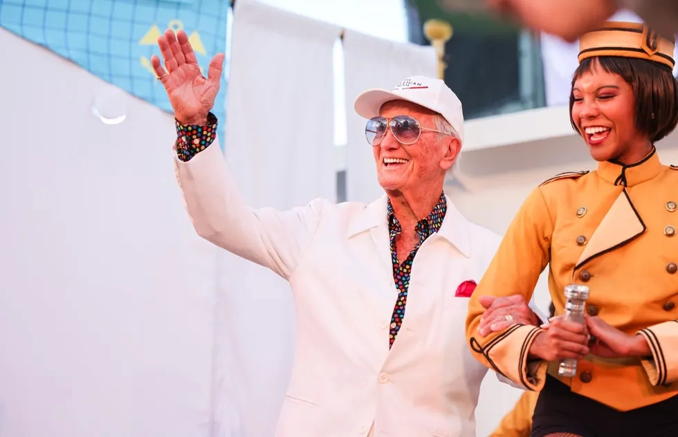 Pat Boone and usher on the TCM Classic Cruise 2022
