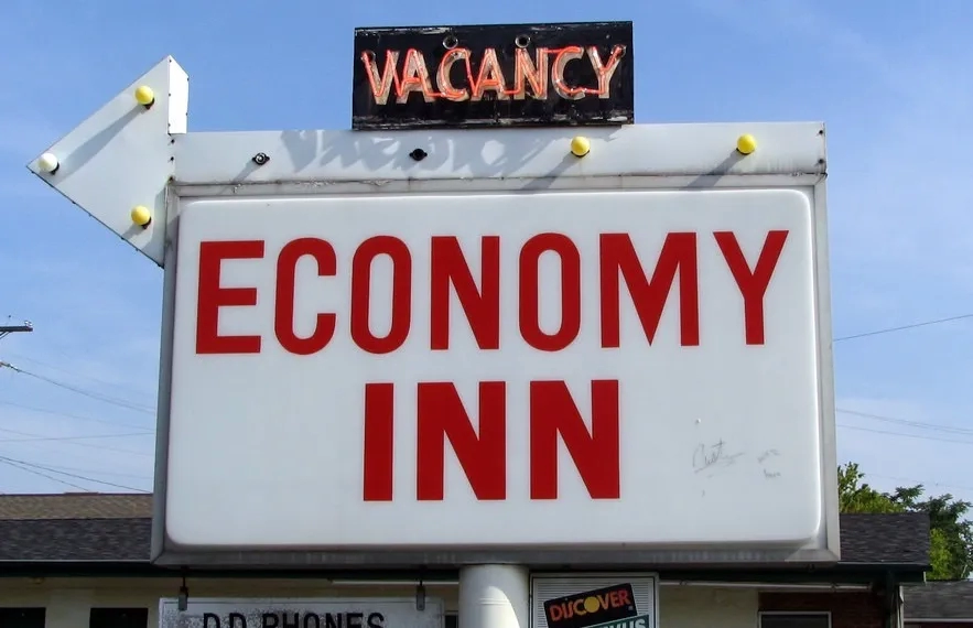 Vacancy sign, Economy Inn