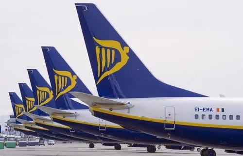 Ryanair tail fins