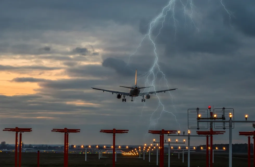 Airplane, Landing Airplane, Airport, Lightning
