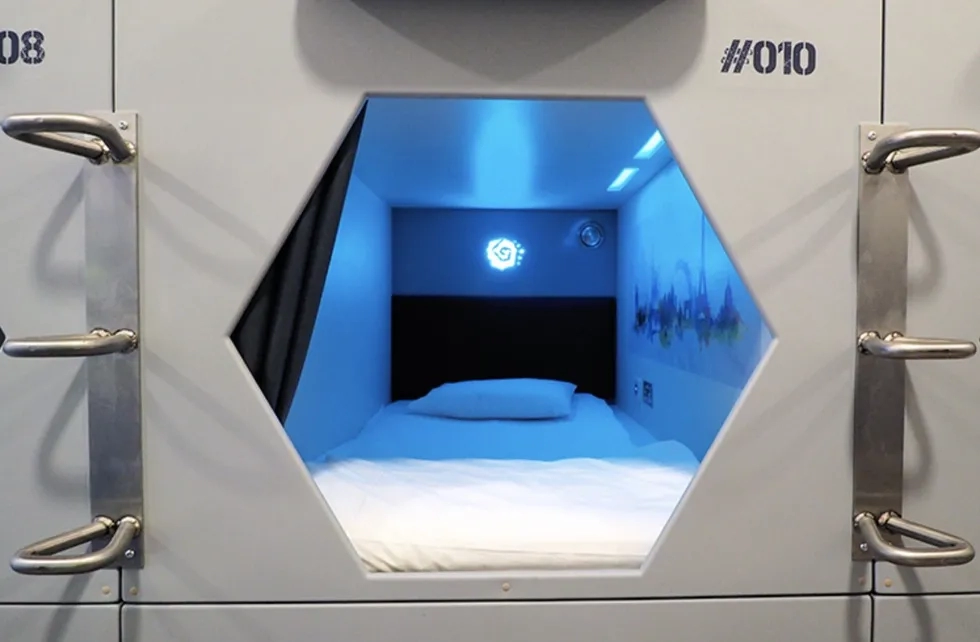 capsule hotel room, St Christophers at the Village