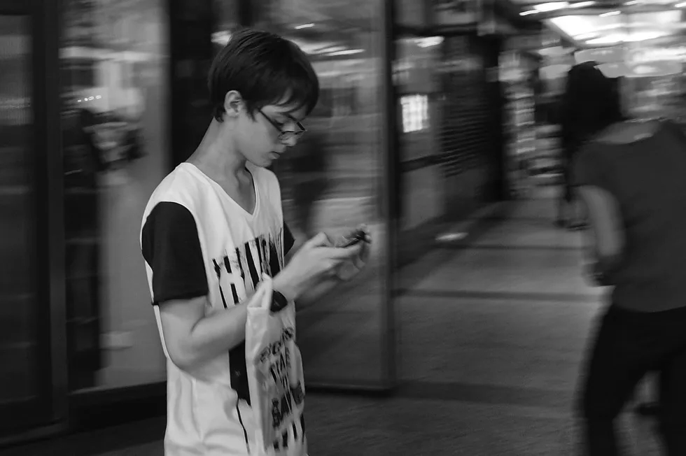 walking and texting