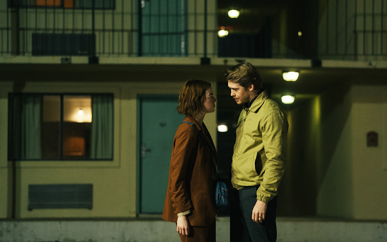 005 AND 20221208 00309