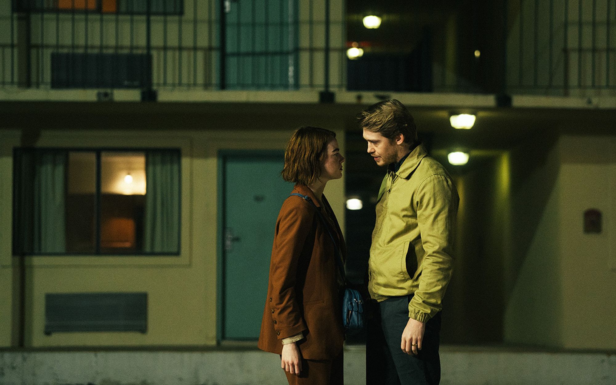 005 AND 20221208 00309