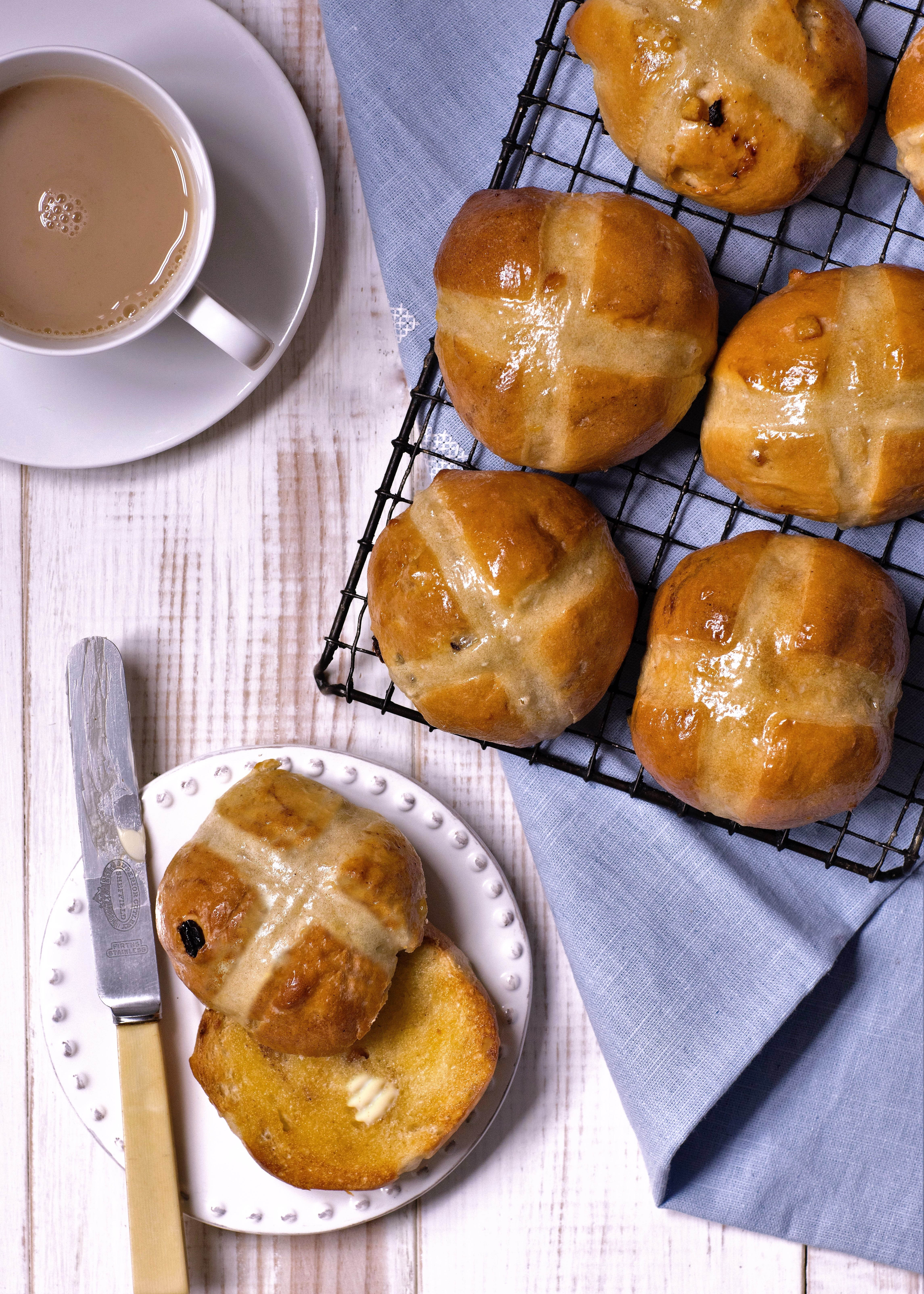 Truvia Hot Cross Buns | Truvía®