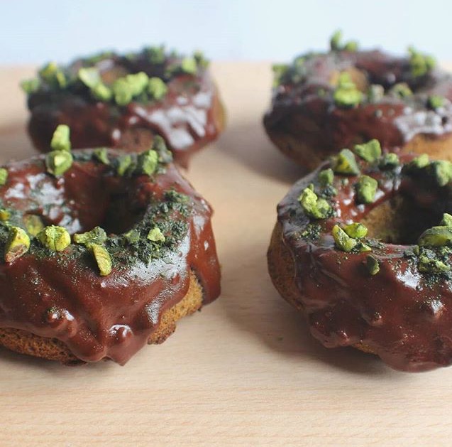 0-donuts-matcha-and-choc-and-pistachio