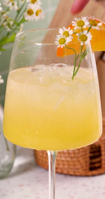 02 FINAL Truvia Citrus Blossom Spritz