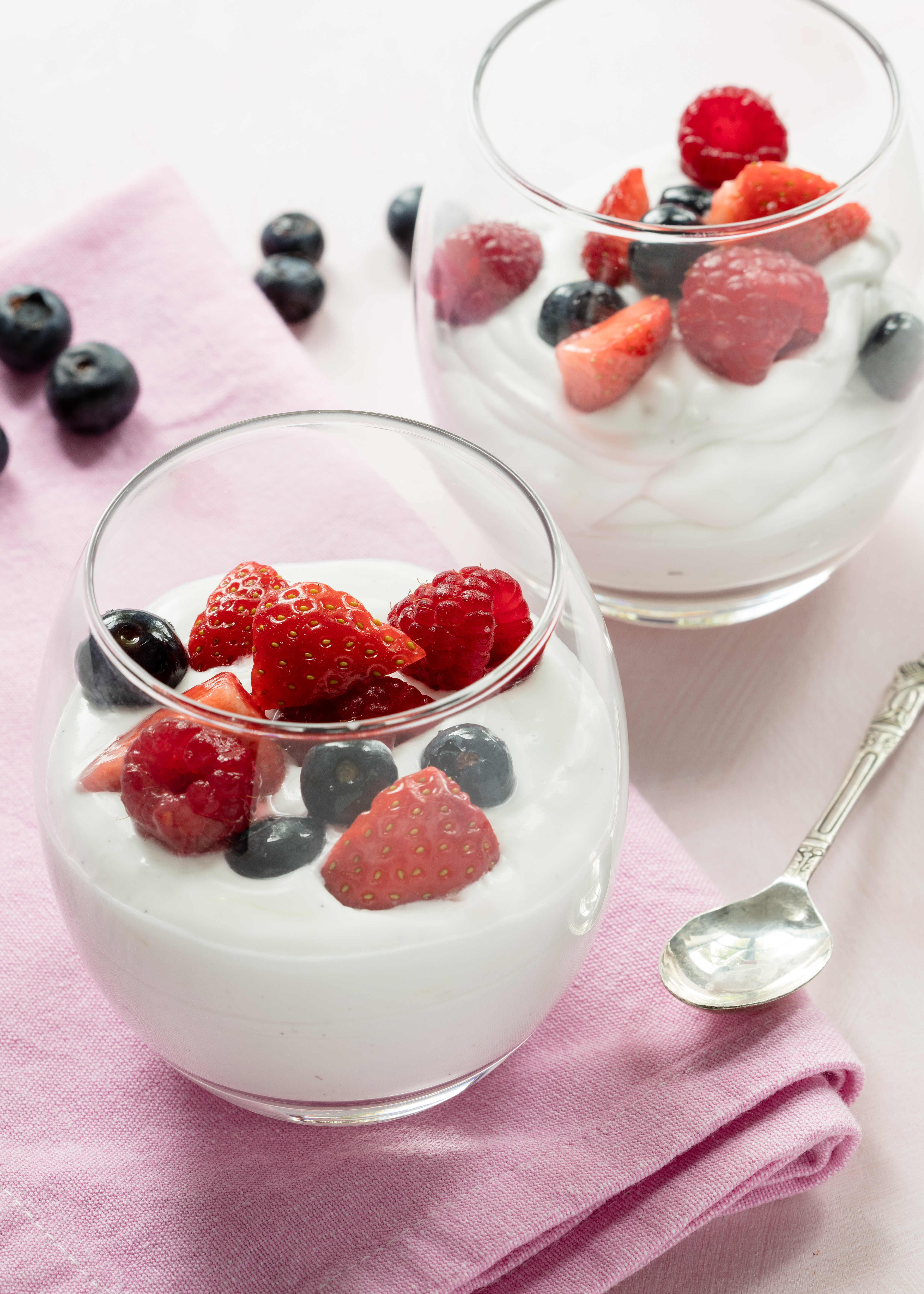 Coconut Whip with Fresh Berries | Truvía®