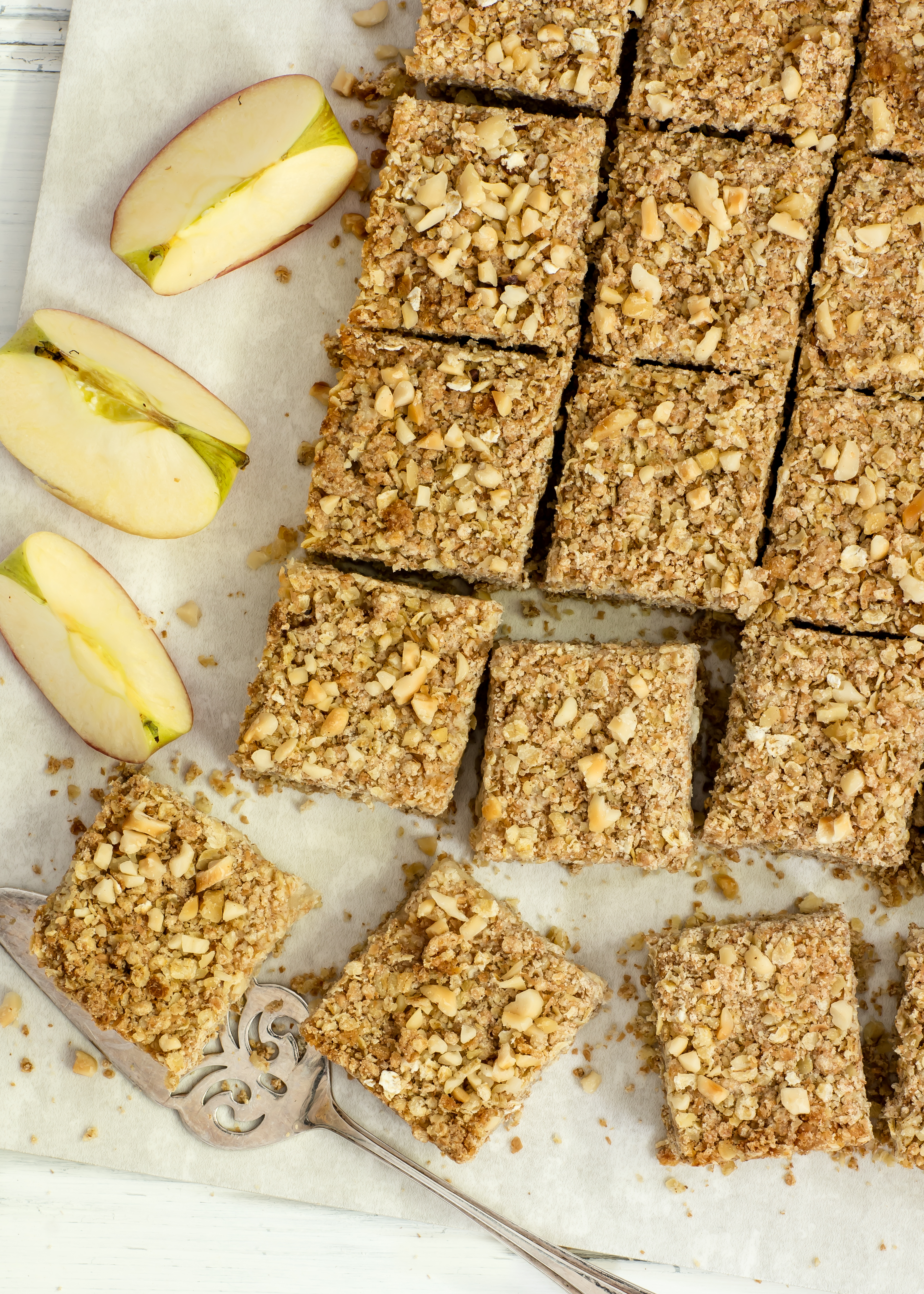 Oat Apple Breakfast Bars | Truvía®