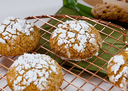 Gingerbread Crinkle Cookies | Truvía®