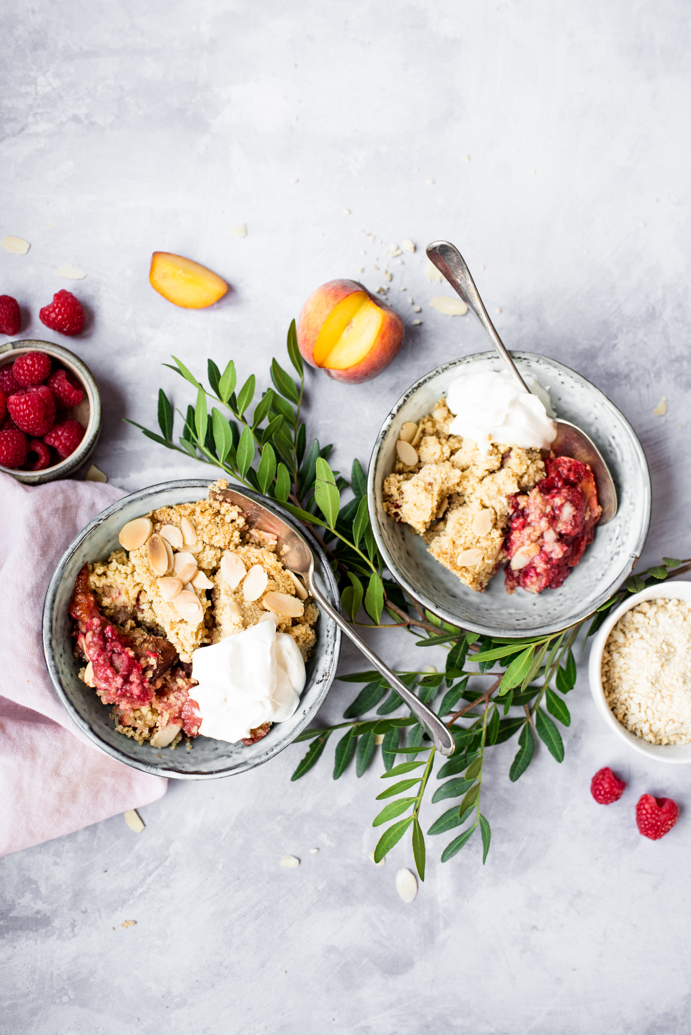 Peach and Raspberry Crumble | Truvía®