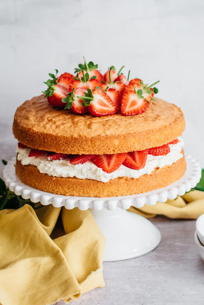 Victoria Sponge Cake | Truvía®