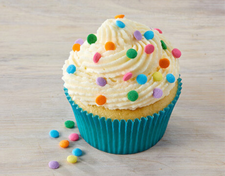 Rich and Dreamy Vanilla Frosting Recipe made with Truvia Sweet Complete Confectioners Sweetener