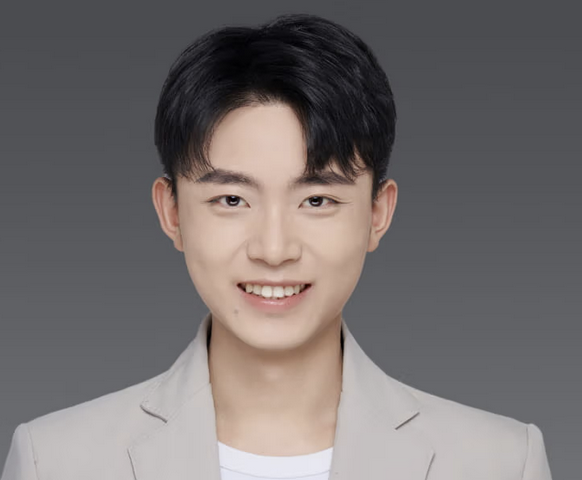 Portrait of Liyuan Liu