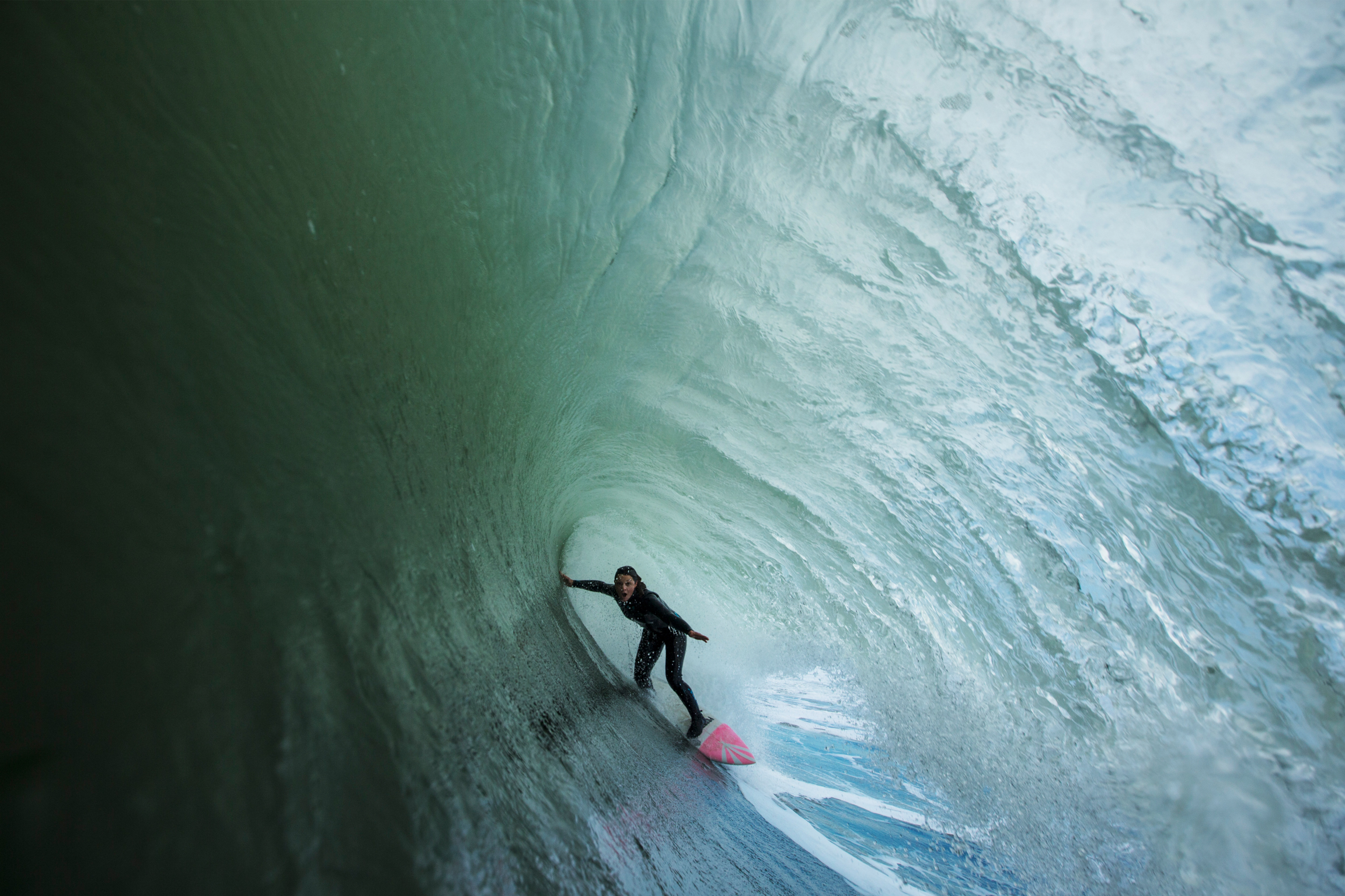 How one of the world’s best big wave photographers & filmmakers gets the perfect shot
