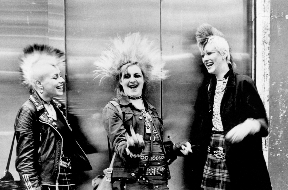 Three-punks-with-mohicans-