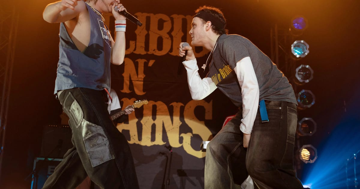 California Schemin’ review – a predictable and… California Schemin’ review – a predictable and…