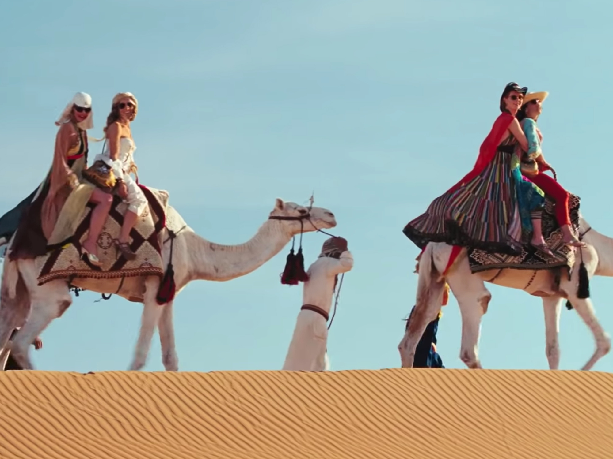 Samantha, Carrie, Charlotte and Miranda ride camera in Abu Dhabi in Sex and the City 2.