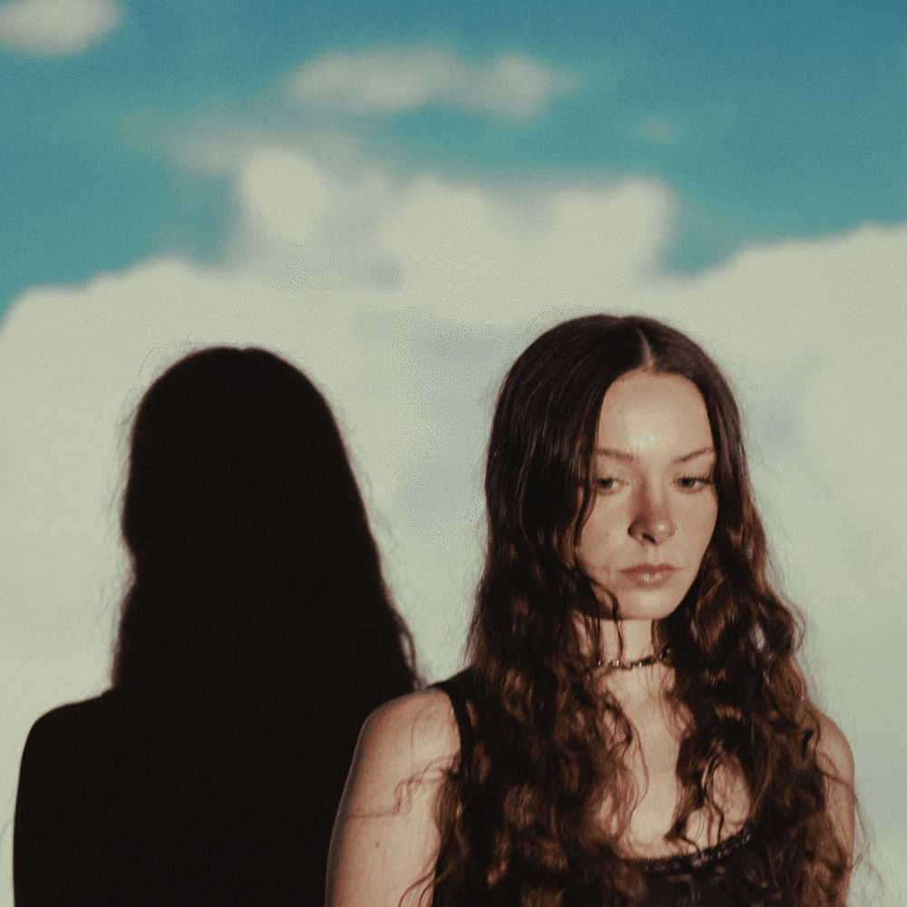 Holly Humberstone – Work In Progress – Album Artwork