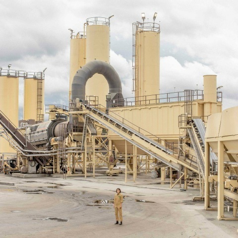 Lo Satis factory 72dpi rgb