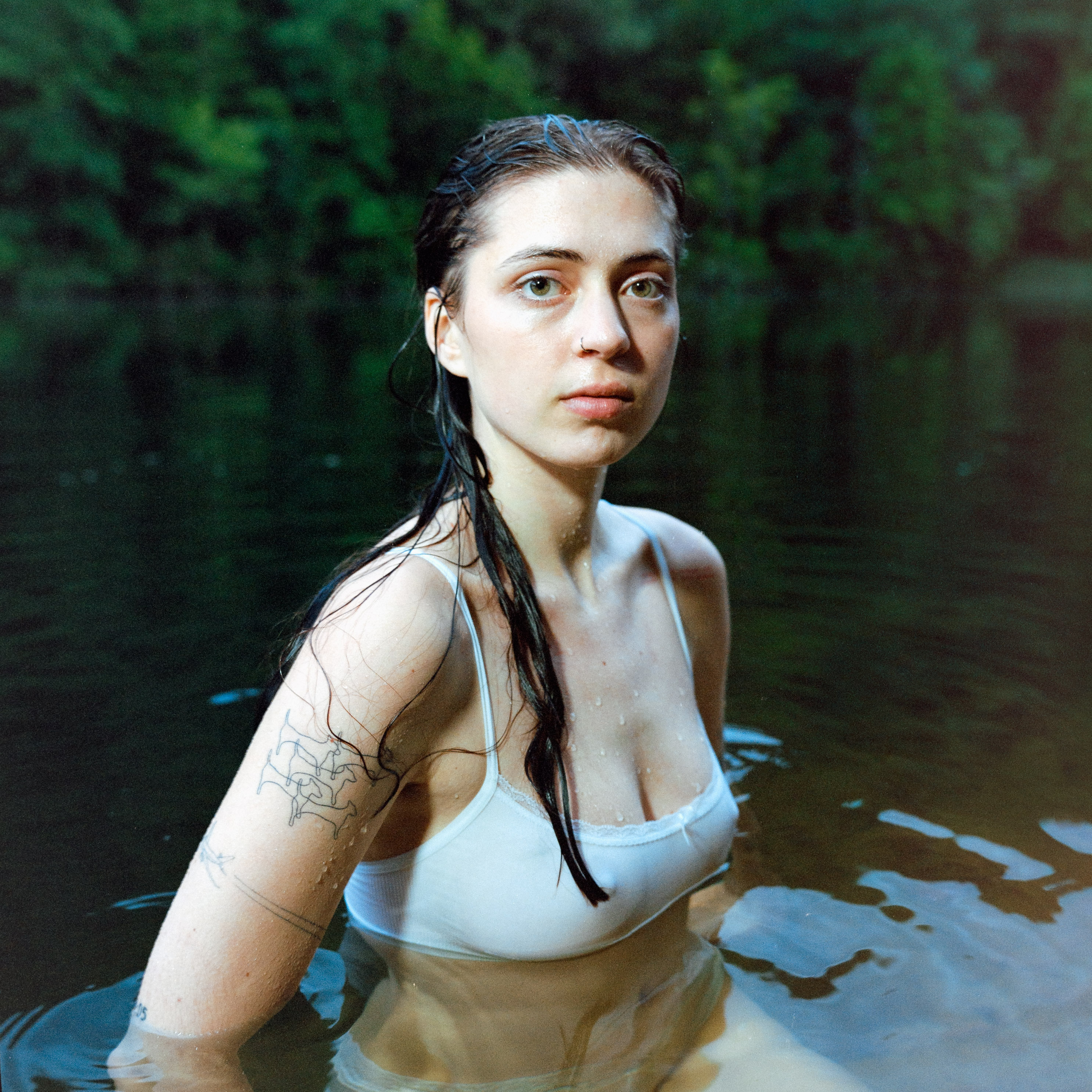Lizzy McAlpine – Older – Album Artwork