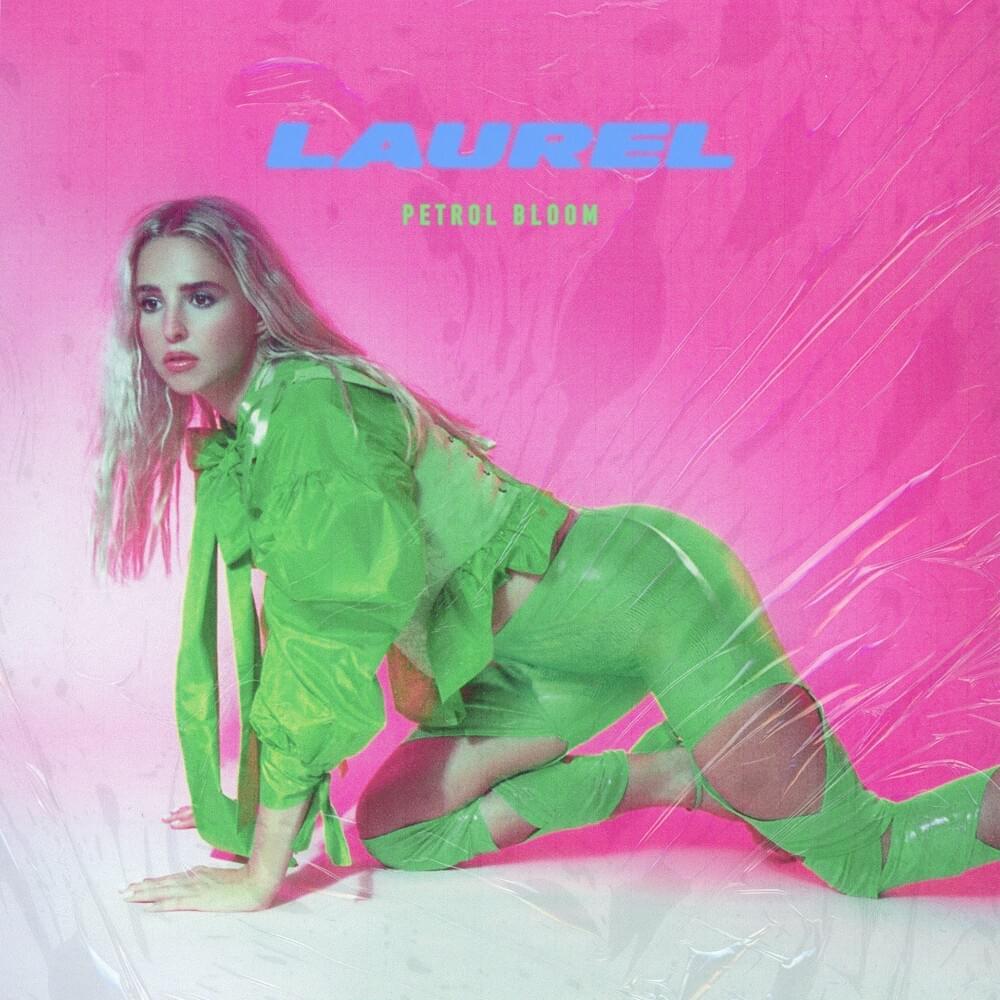 Laurelpetrolbloom