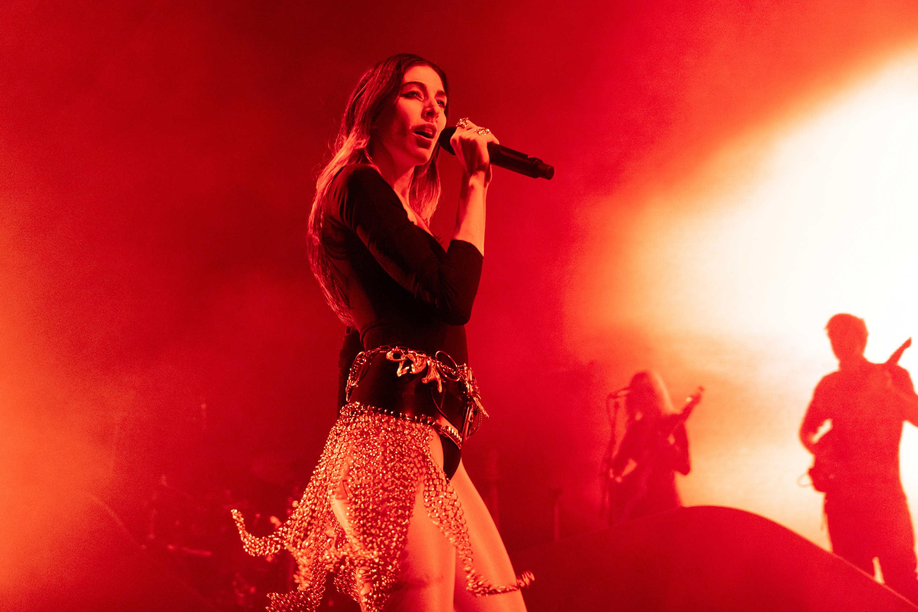 02 caroline polachek apollo 140223 burakjpg