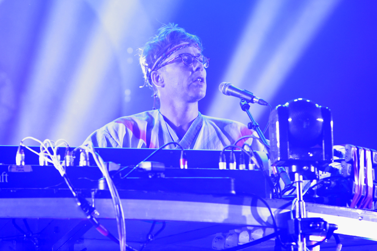 Basement jaxx 02 111214 bc03