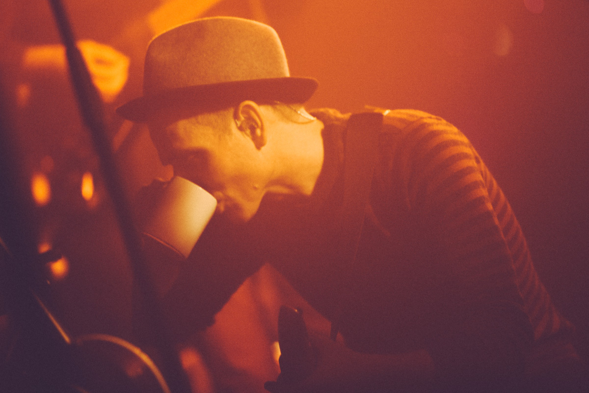 Belle and Sebastian Manchester Cathedral 281014 JW 36