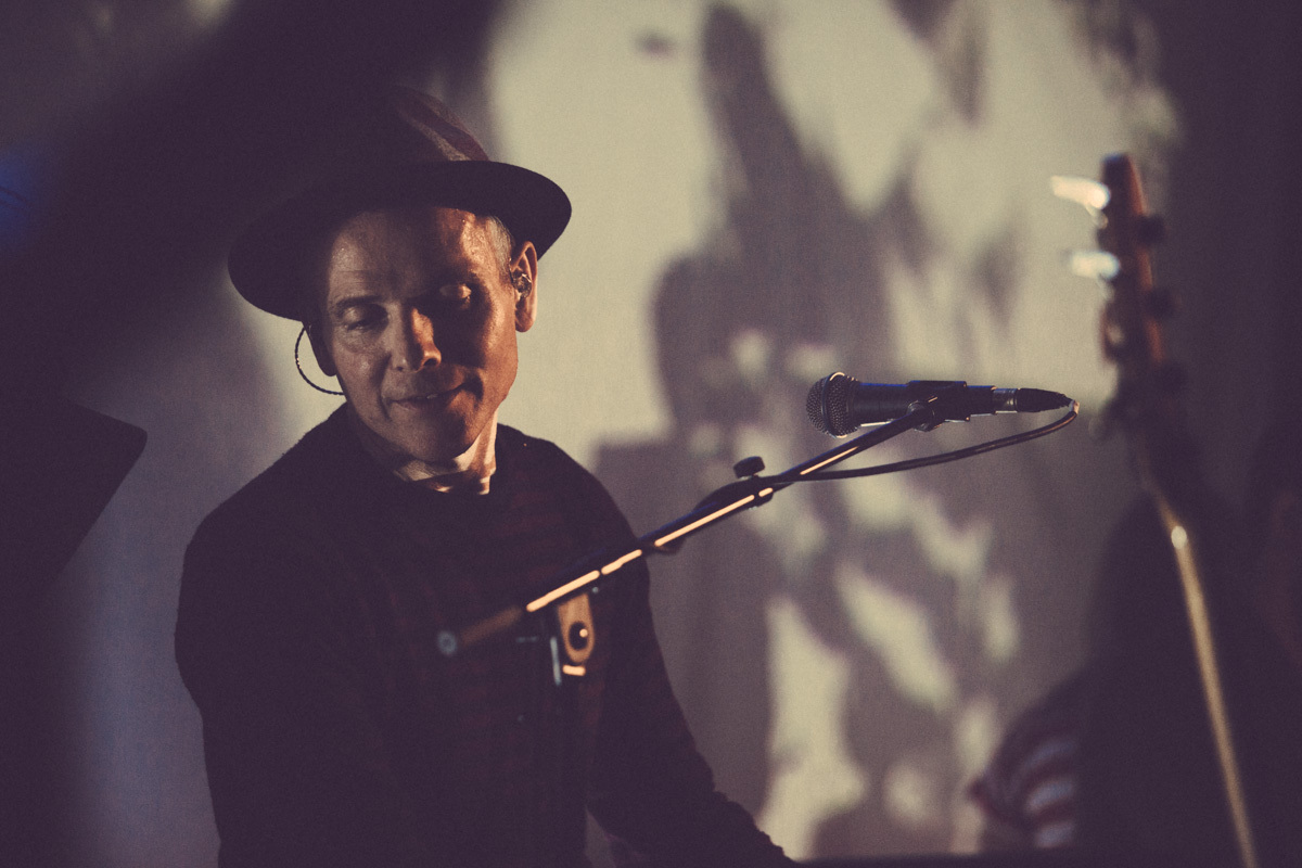 Belle and Sebastian Manchester Cathedral 281014 JW 39