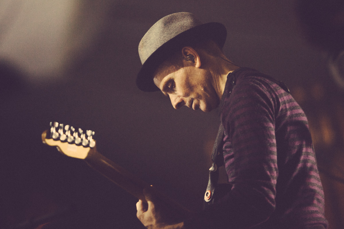 Belle and Sebastian Manchester Cathedral 281014 JW 42