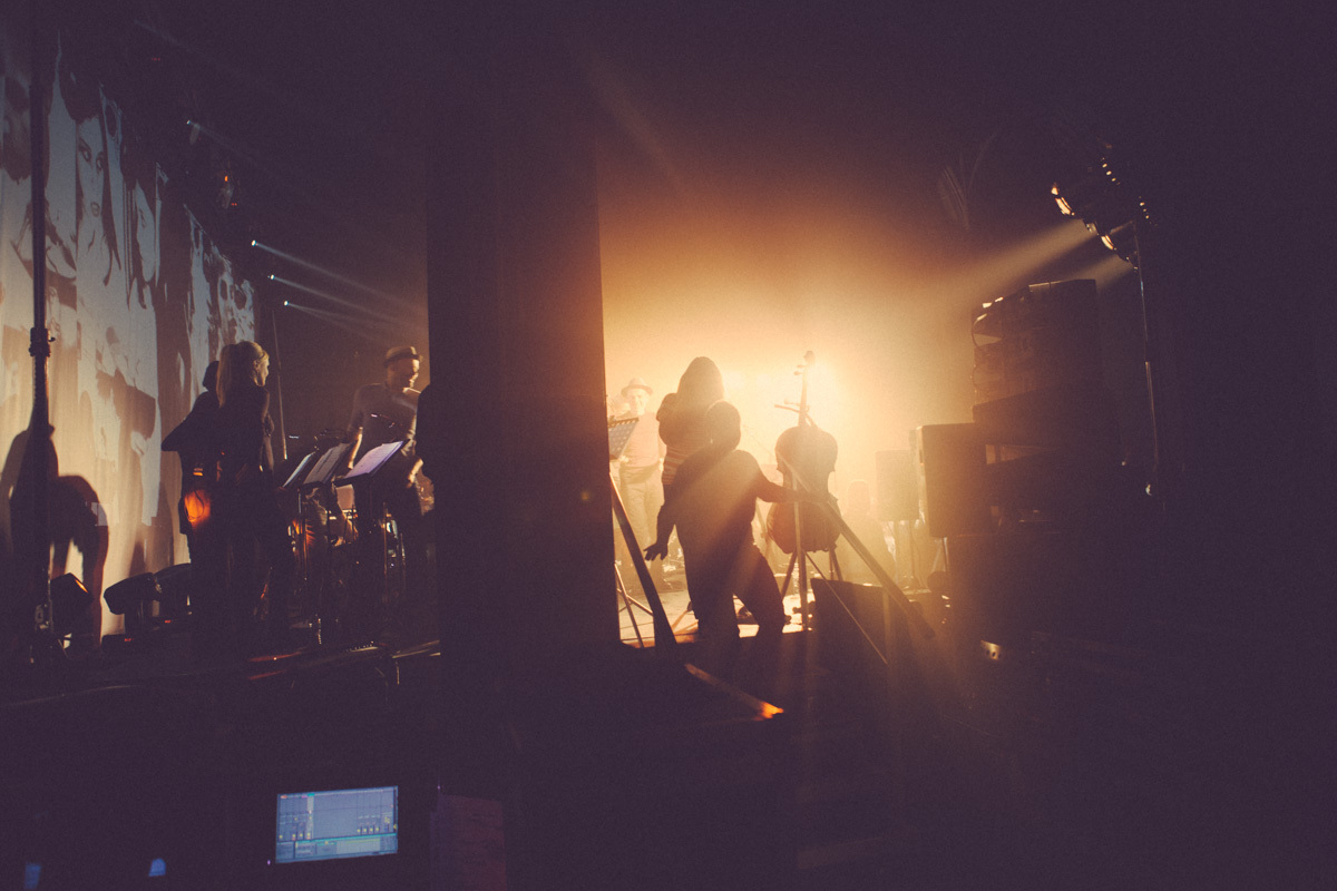 Belle and Sebastian Manchester Cathedral 281014 JW 44