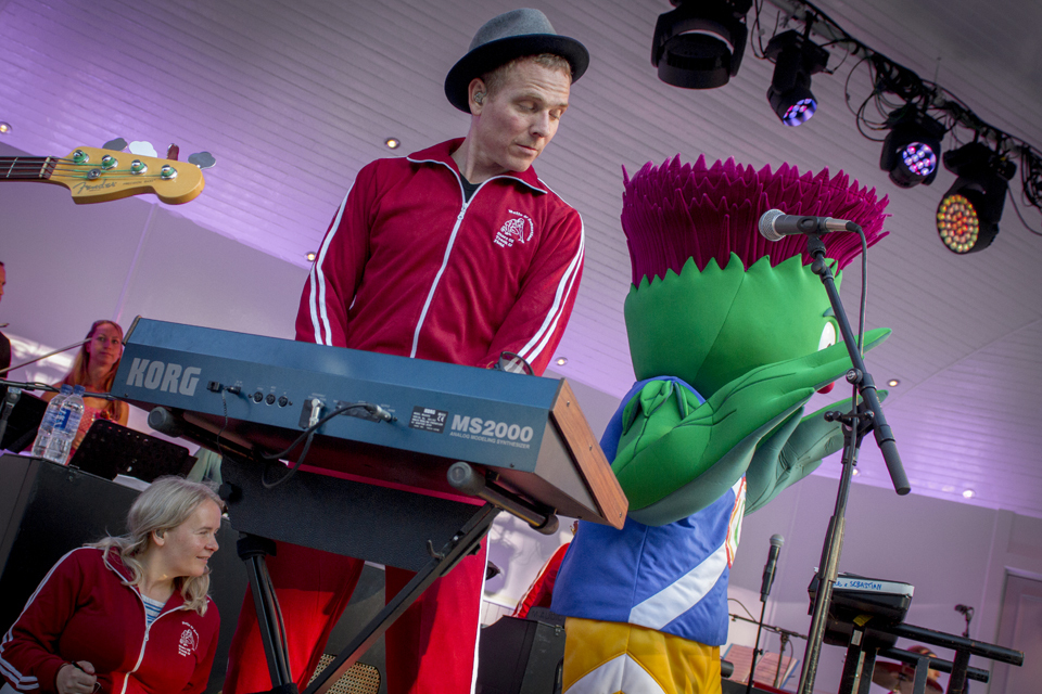 Belleandsebastian kelvingrovebandstand 230714 matthewmcandrew 003