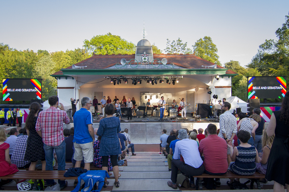 Belleandsebastian kelvingrovebandstand 230714 matthewmcandrew 011