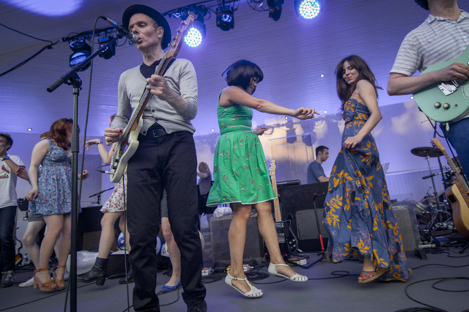 Belleandsebastian kelvingrovebandstand 230714 matthewmcandrew 017