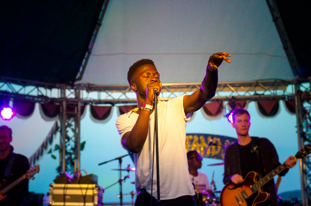 Kwabs 060914 Bestival 2014 by Howard Melnyczuk