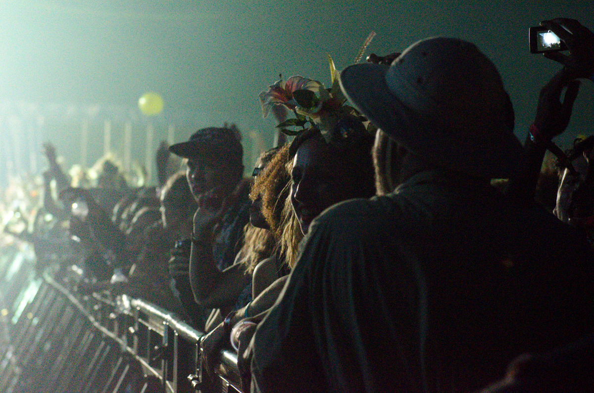 Crowd 070914 Bestival 2014 by Howard Melnyczuk
