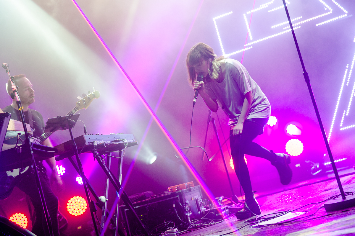 CHVRCHES Brixton Academy London 2014 10 30 Minh Le 11