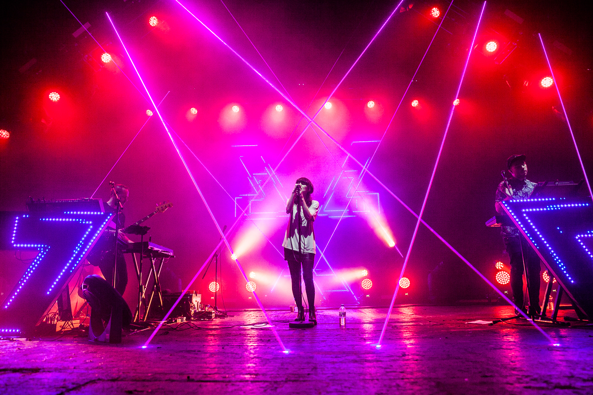 CHVRCHES Brixton Academy London 2014 10 30 Minh Le 5
