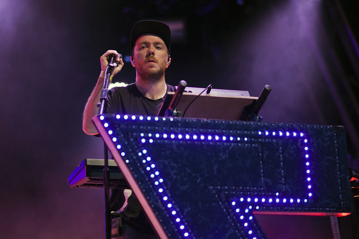 Chvrches Somerset House 170714 Keiler 10