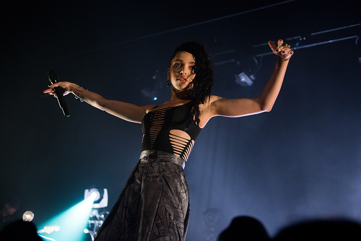 FKA Twigs Hackney Empire 081014 05