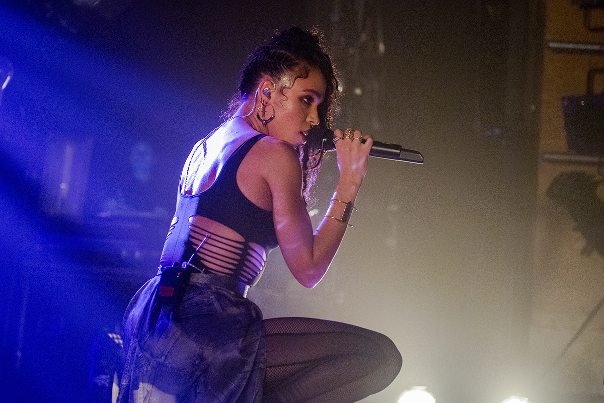 FKA Twigs Hackney Empire 081014 10