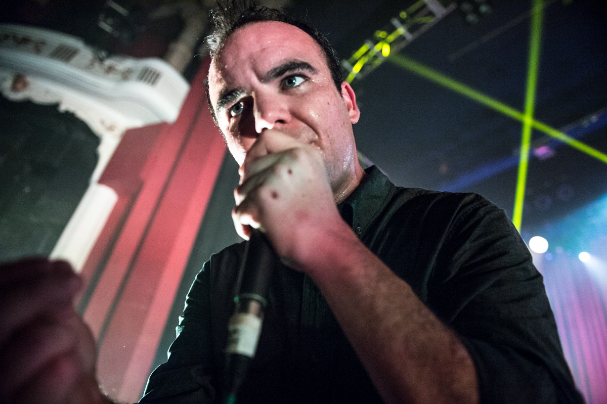 Future Islands London Shepherds Bush Empire07112014 Daniel Harris Web 17