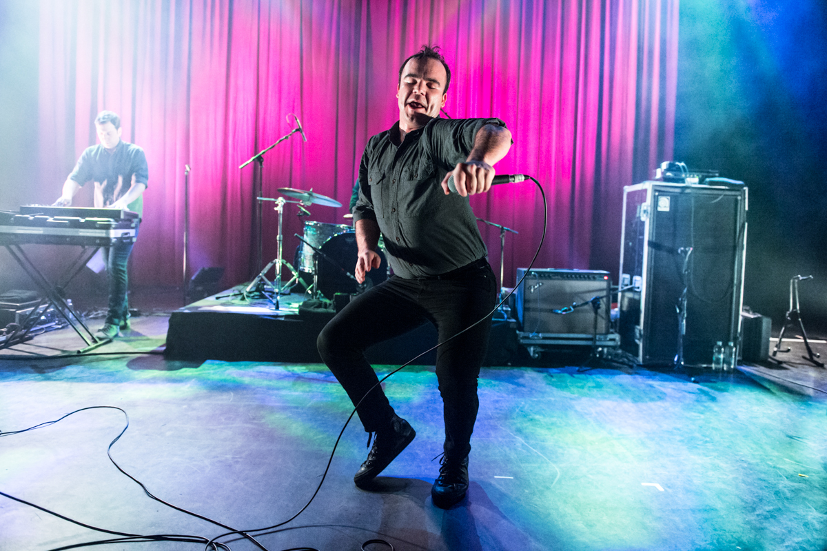 Future Islands London Shepherds Bush Empire07112014 Daniel Harris Web 20