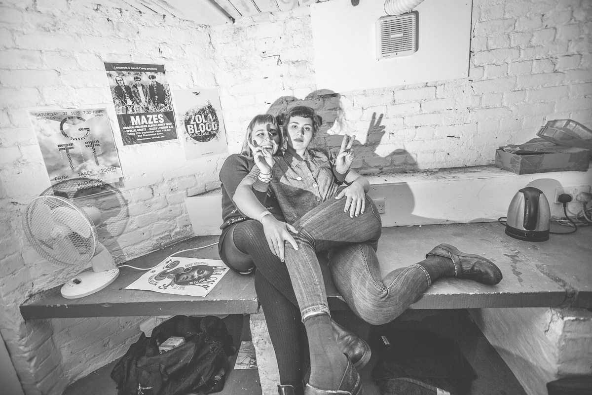 Girlpool Shacklewell Arms 171114 Wunmi Onibudo 14