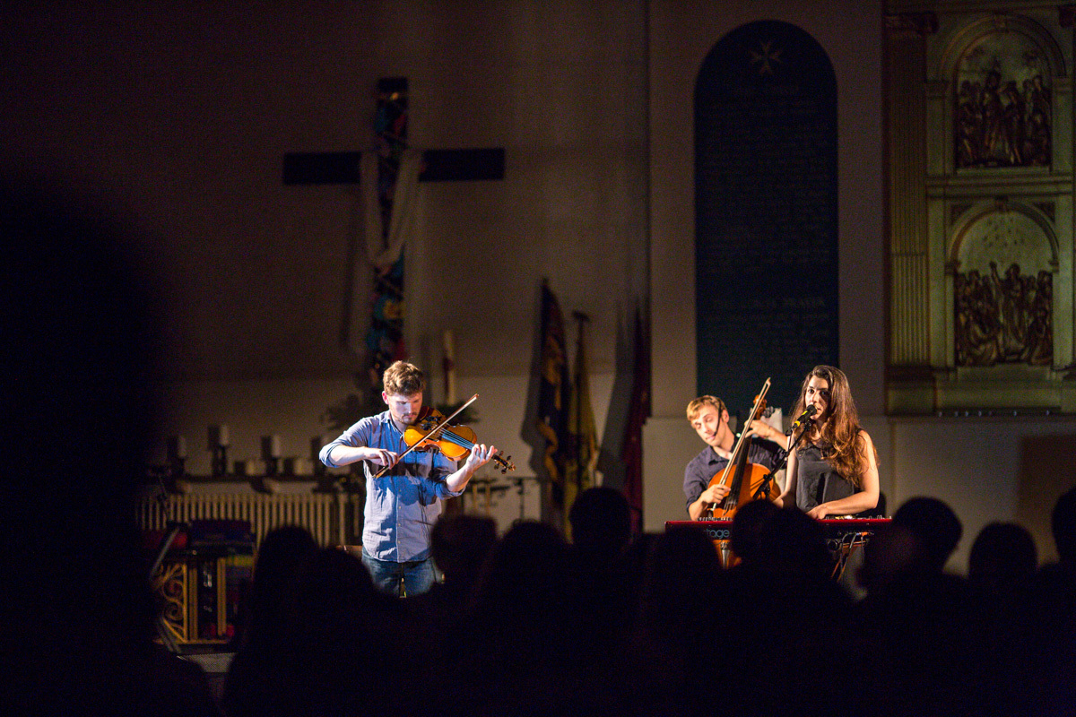 Julia Holter VF 2958