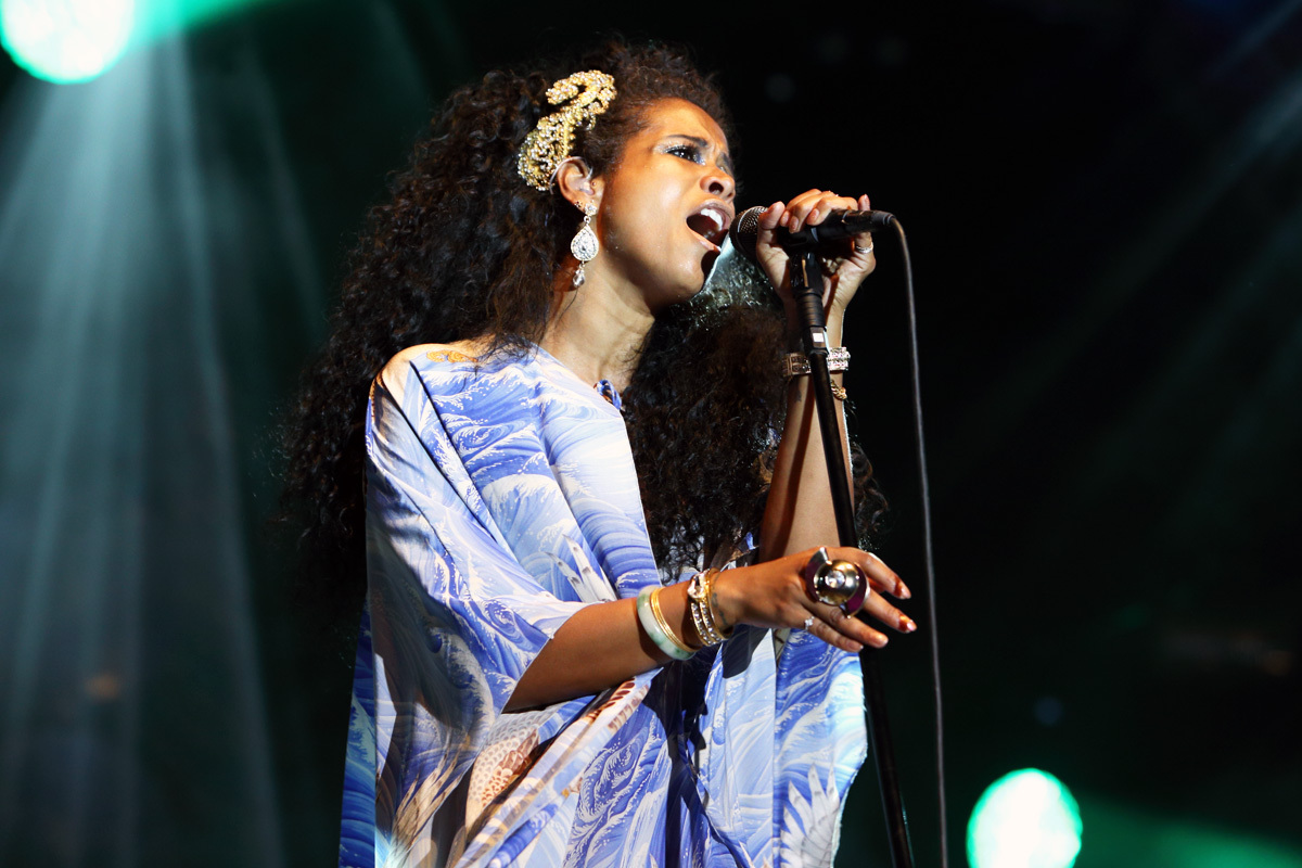 Kelis05