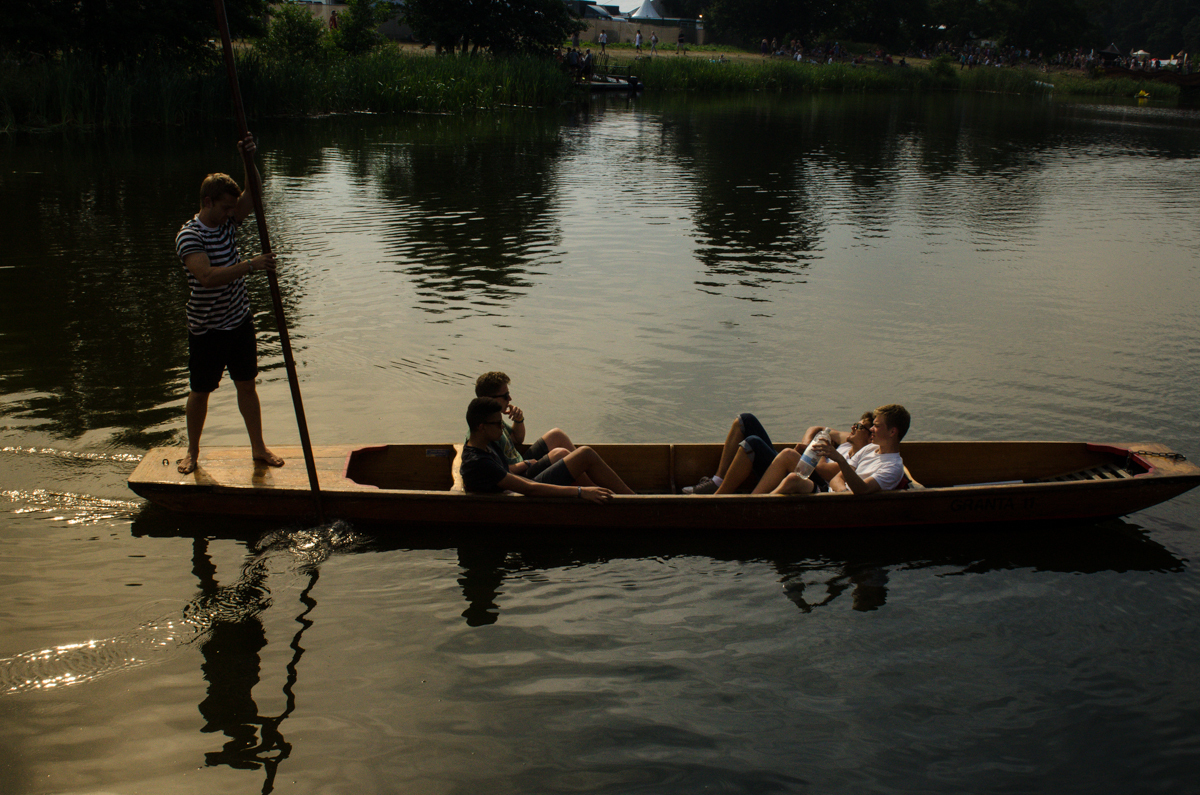 Punting 190714 Latitude 2014 Photo by Howard Melnyczuk 1