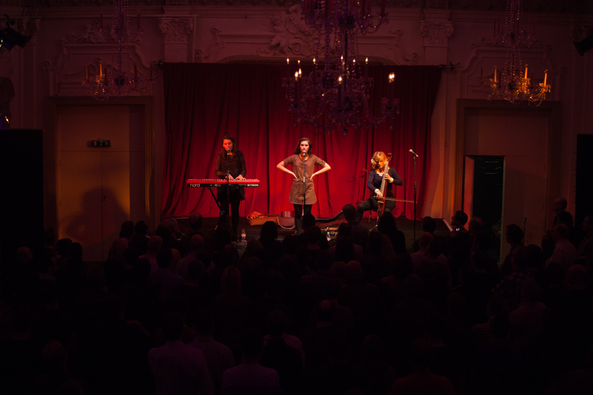 Lily and Madeleine by Sonny Malhotra 0472